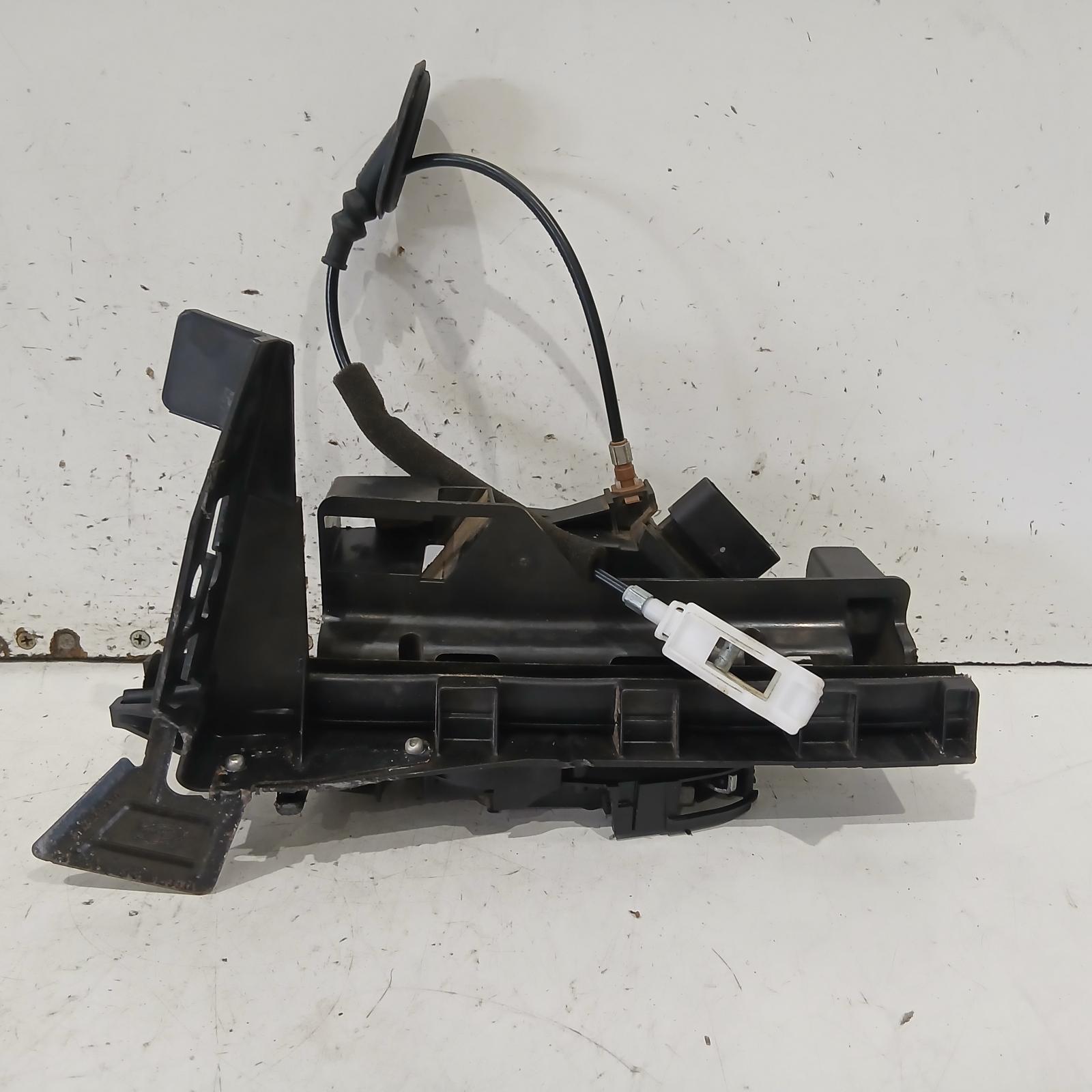 2015 Ford Mondeo Door/Boot/Gate Lock View Auto part Door/Boot/Gate Lock Ford Mondeo 2015