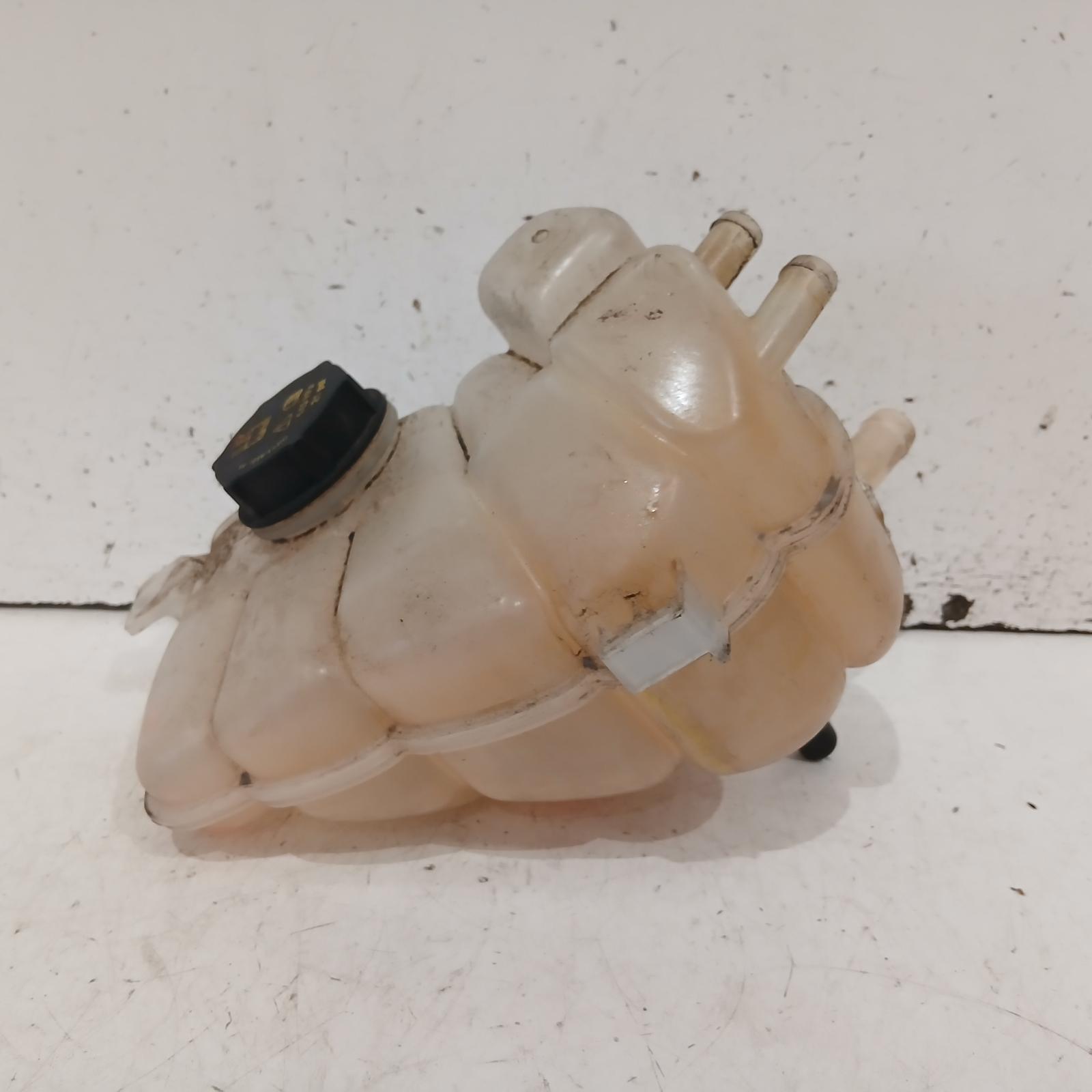 View Auto part Overflow Bottle Ford Mondeo 2015