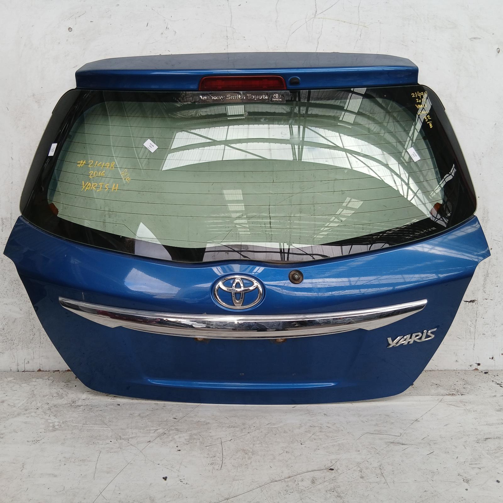 2016 Toyota Yaris Bootlid/Tailgate View Auto part Bootlid/Tailgate Toyota Yaris 2016