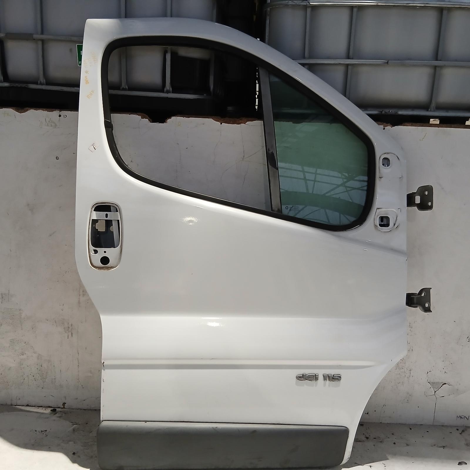 View Auto part Right Front Door Renault Trafic 2012