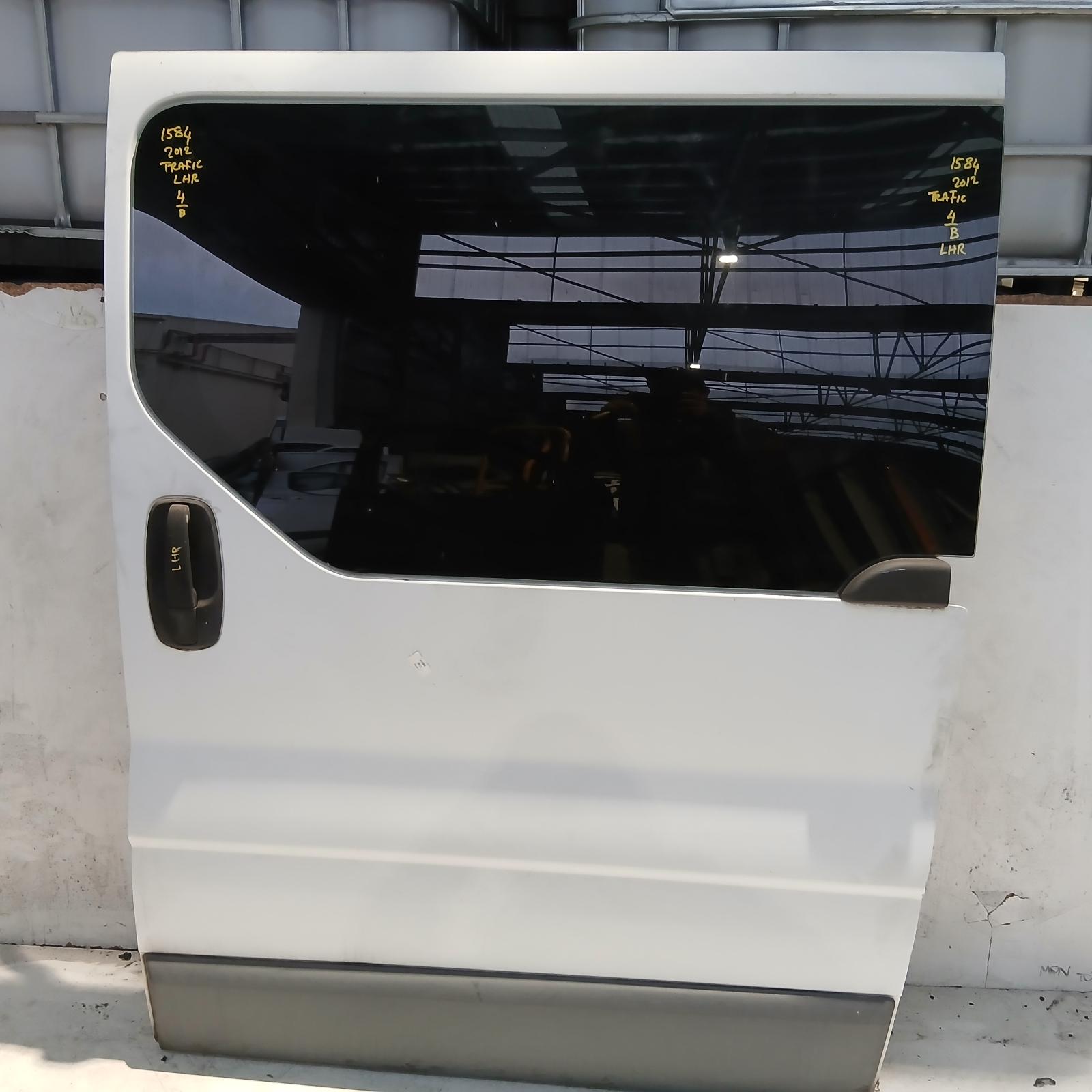 View Auto part Left Rear Door/Sliding Renault Trafic 2012