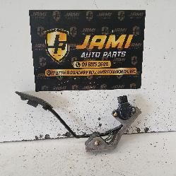 View Auto part Pedal Assembly Nissan Elgrand 2007