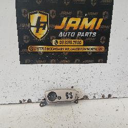 View Auto part Misc Switch/Relay Nissan Elgrand 2007