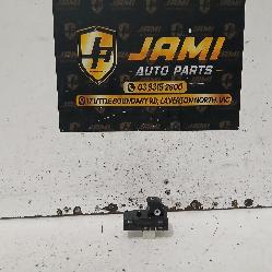 View Auto part Pwr Dr Wind Switch Kia Cerato 2022