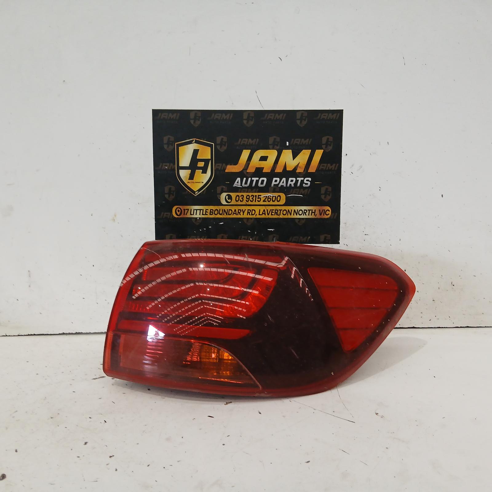 View Auto part Right Taillight Kia Sorento 2019