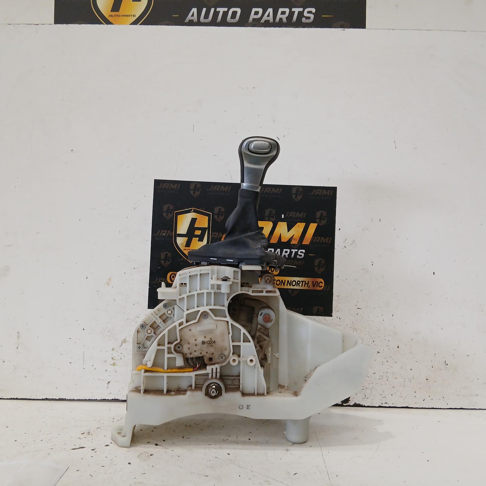 View Auto part Gear Stick/Shifter Kia Sorento 2019
