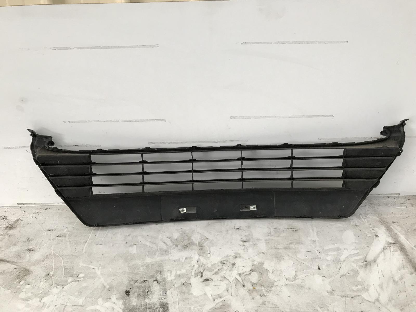 View Auto part Grille Toyota Corolla 2015