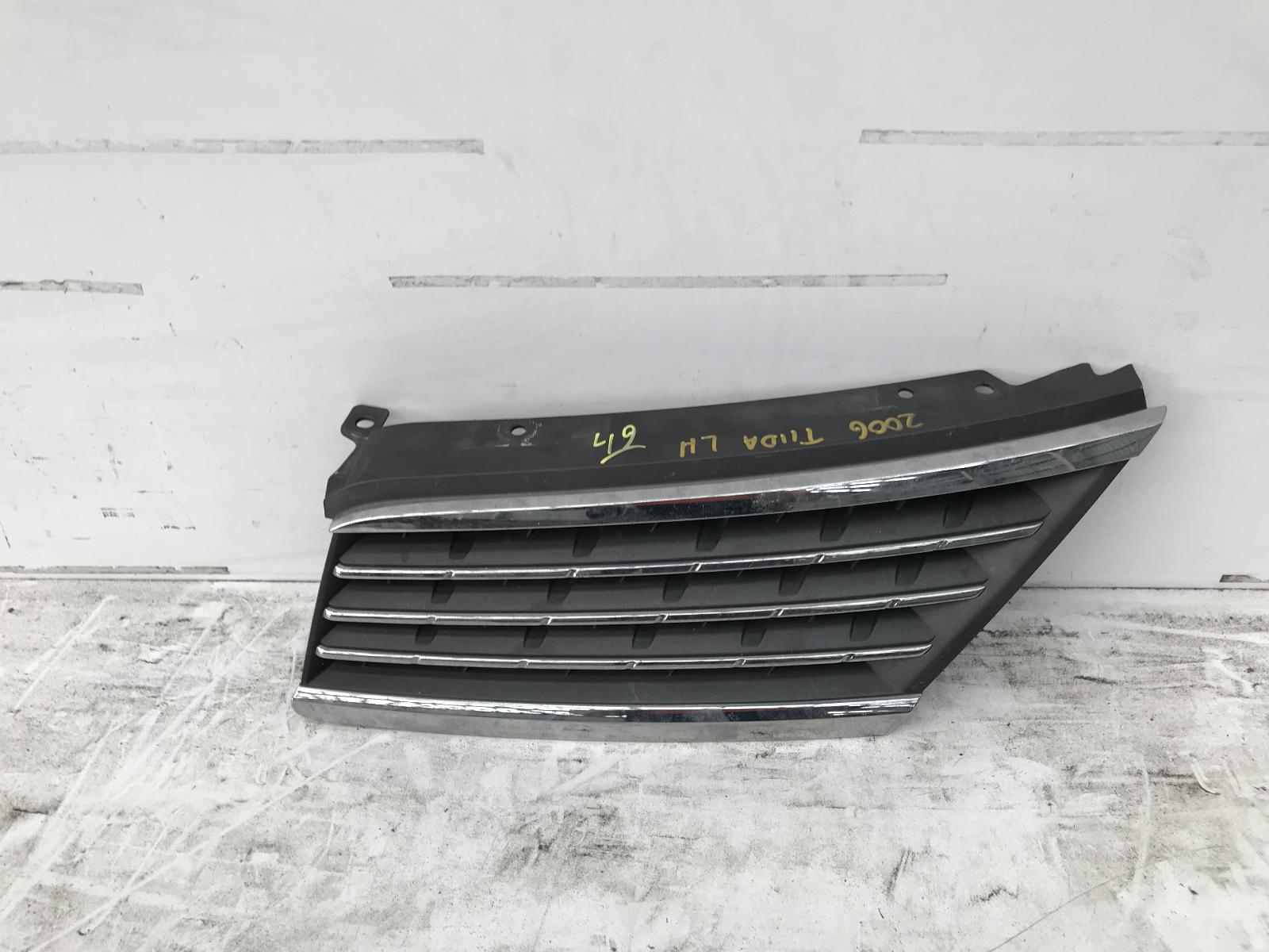 View Auto part Grille Nissan Tiida 2006