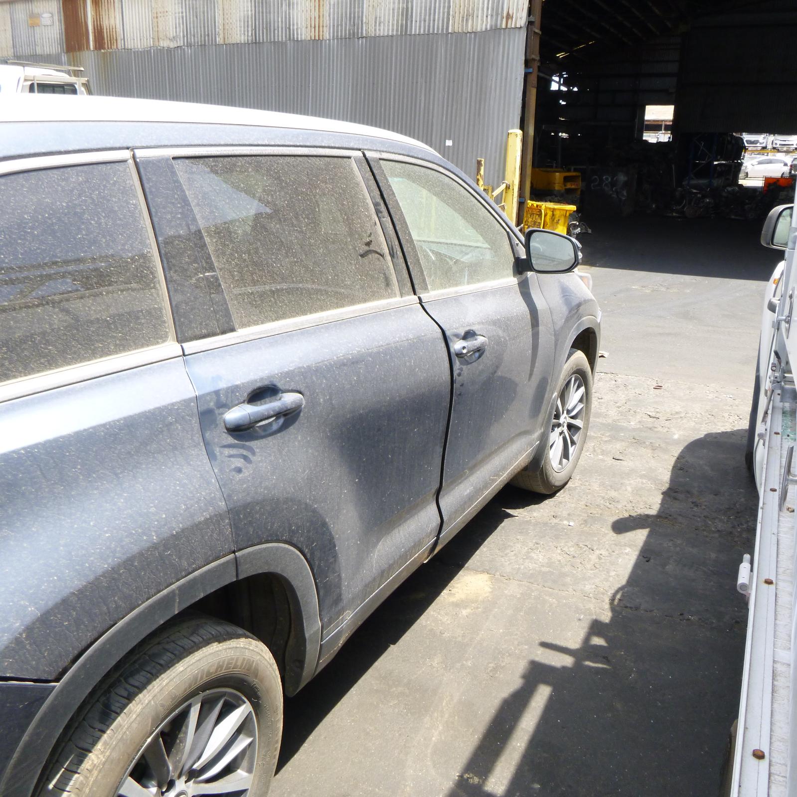 View Auto part Headrest Toyota Kluger 2018