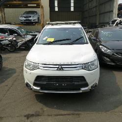View Auto part A/C Condenser Mitsubishi Outlander 2015