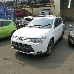 View Auto part A/C Condenser Mitsubishi Outlander 2015