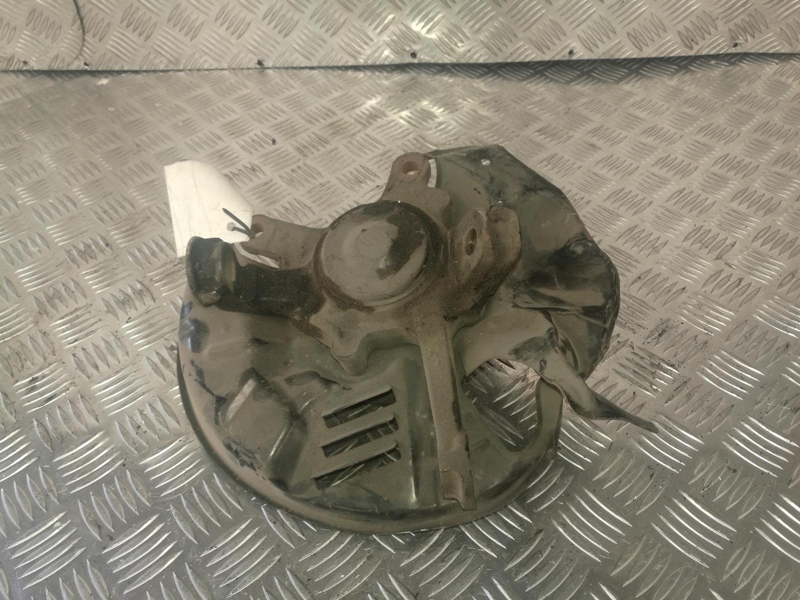 View Auto part Right Front Hub Assembly Toyota Soarer 1993