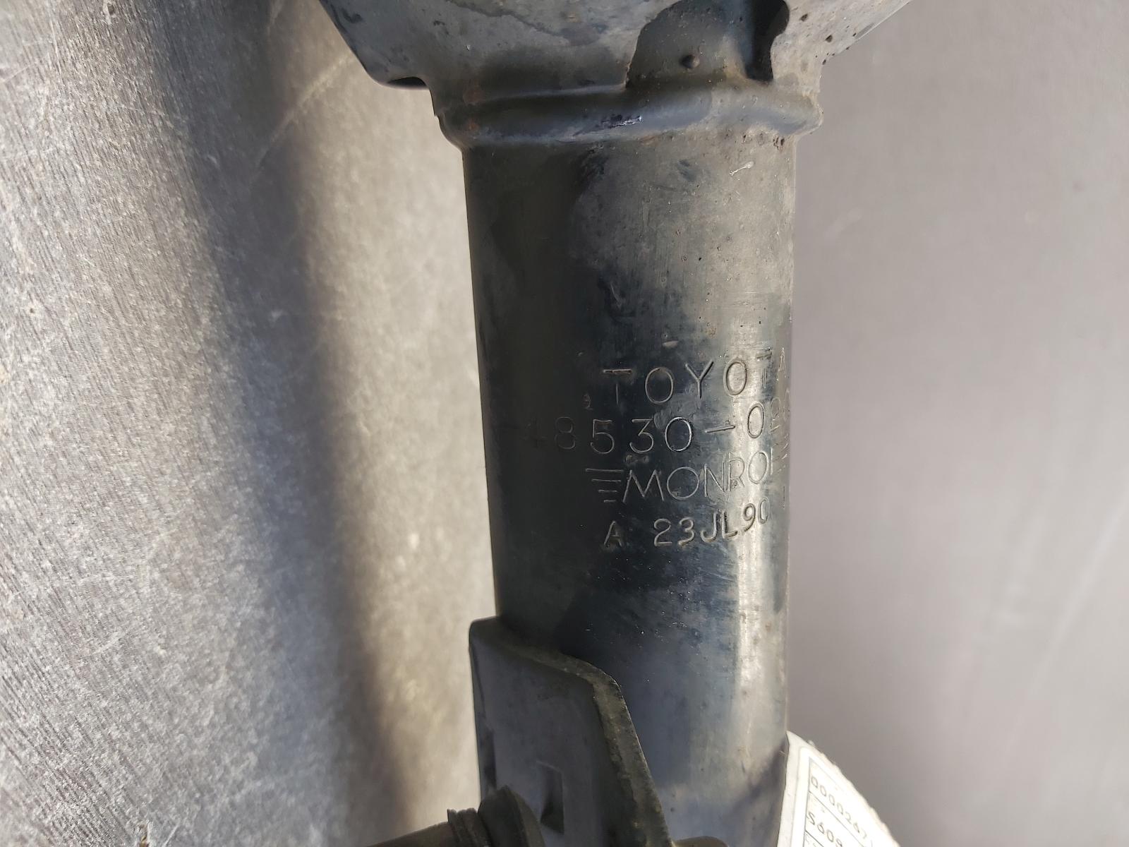 1990 Toyota Corolla Left Rear Hub Assembly View Auto part Left Rear Hub Assembly Toyota Corolla 1990