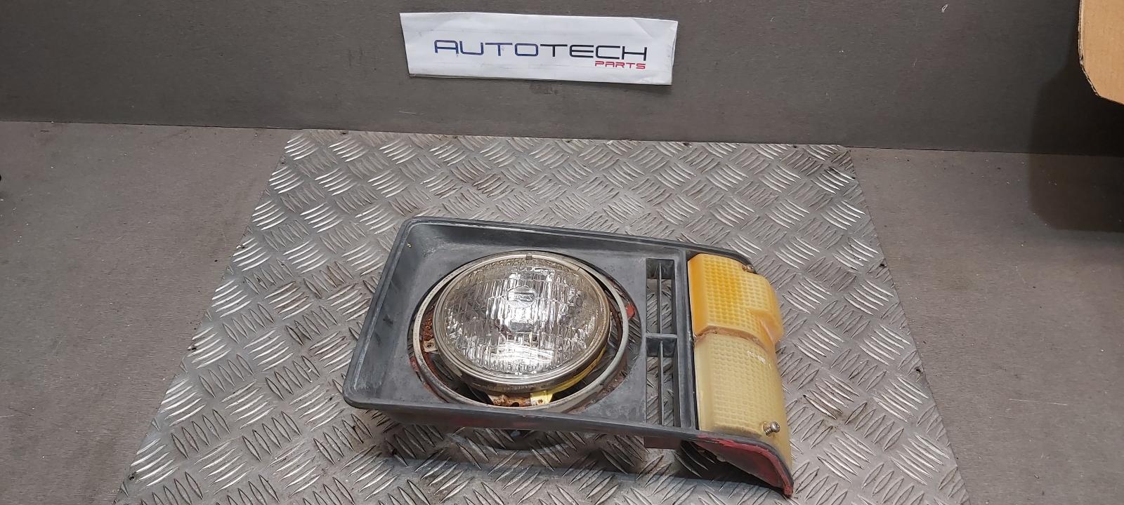 View Auto part Left Headlamp Mitsubishi L300 1983