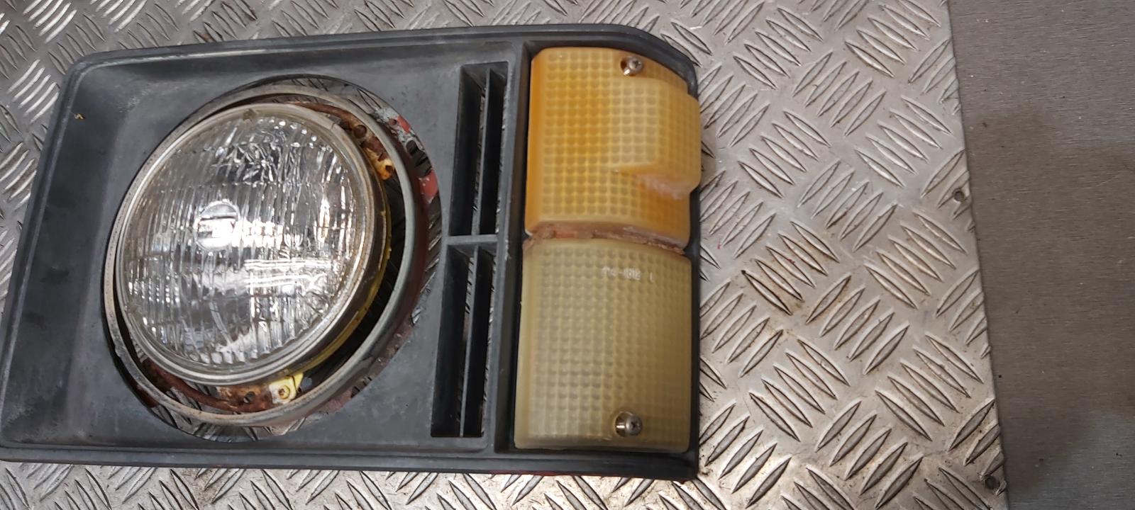 View Auto part Left Headlamp Mitsubishi L300 1983