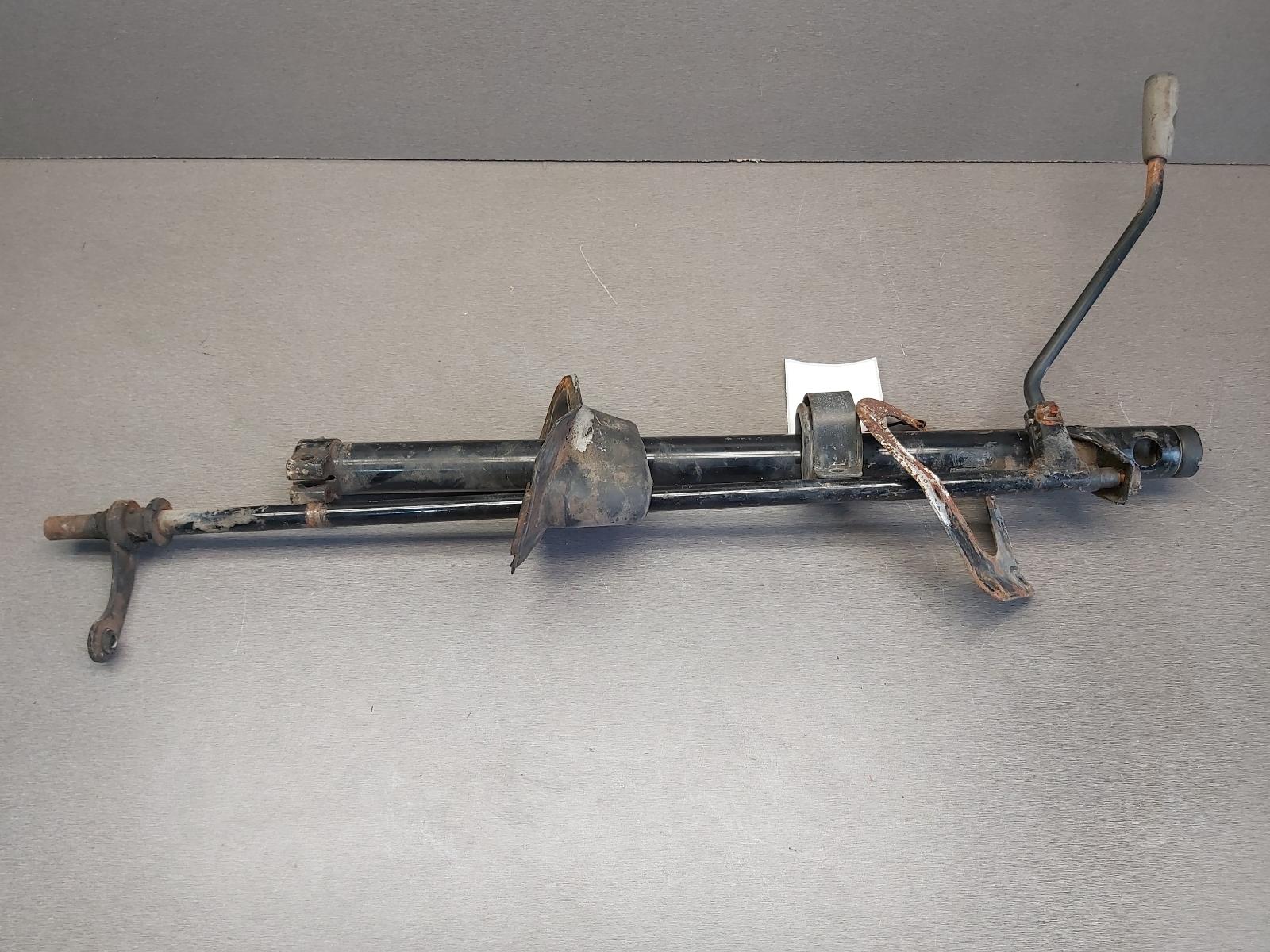 View Auto part Gear Stick/Shifter Mitsubishi L300 1983