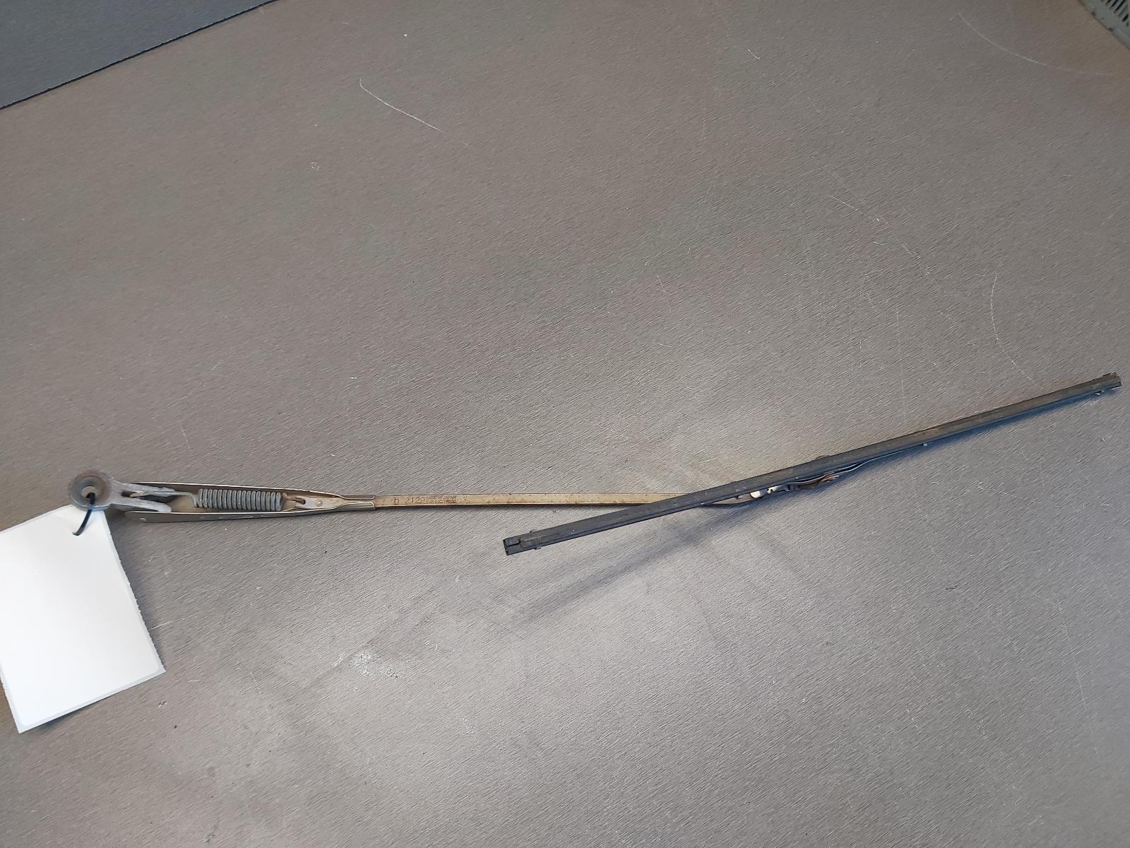View Auto part Wiper Arm Mitsubishi L300 1983
