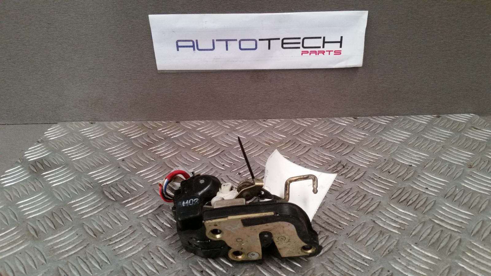 View Auto part Door/Boot/Gate Lock Toyota Corolla 1997