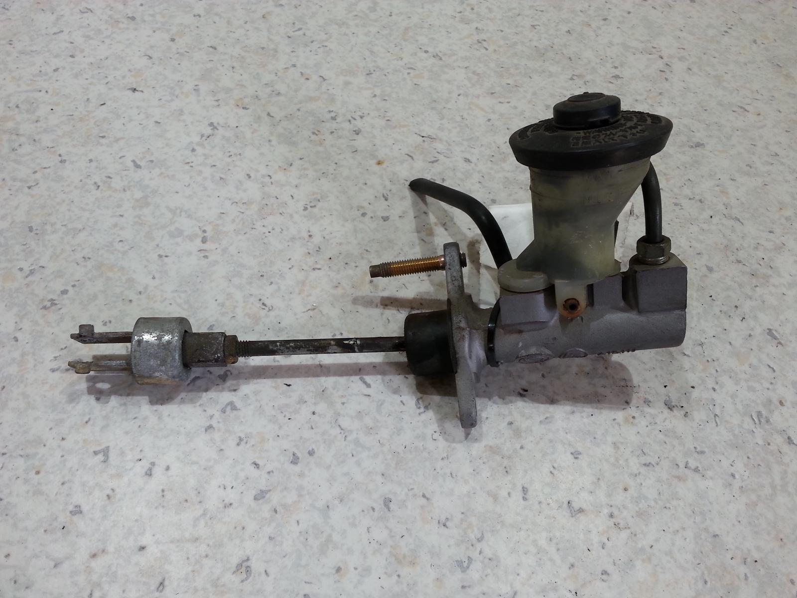 View Auto part Clutch Master Cylind Toyota Mr2 1997