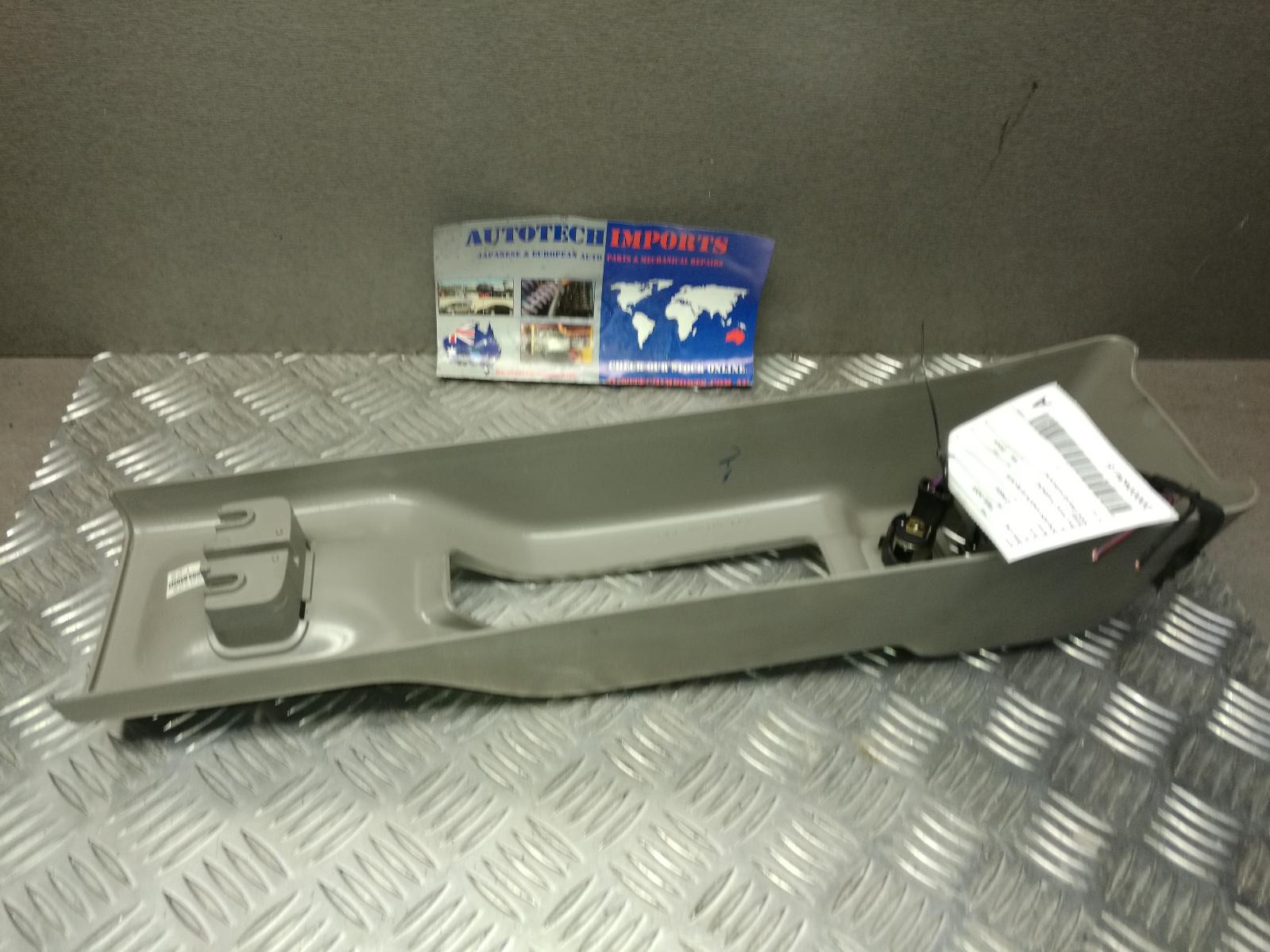 1999 Land Rover Freelander Console View Auto part Console Land Rover Freelander 1999