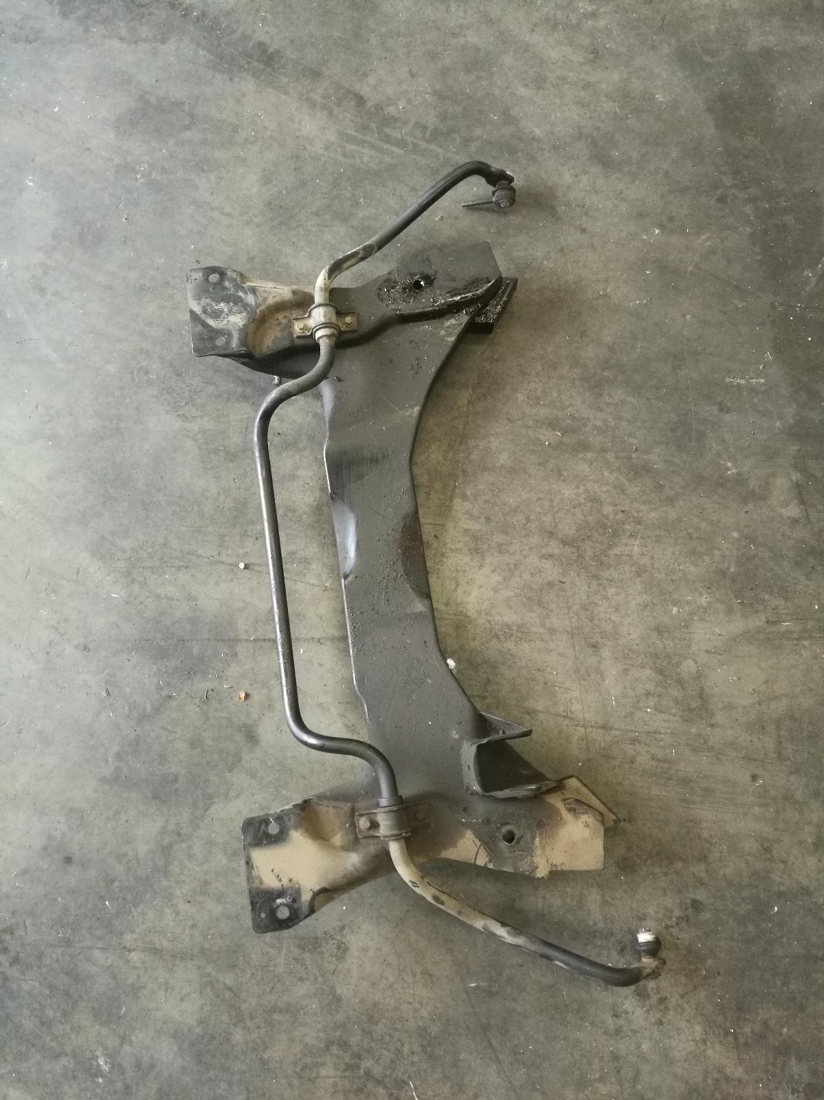 View Auto part Frt Xmember/Cradle Land Rover Freelander 1999