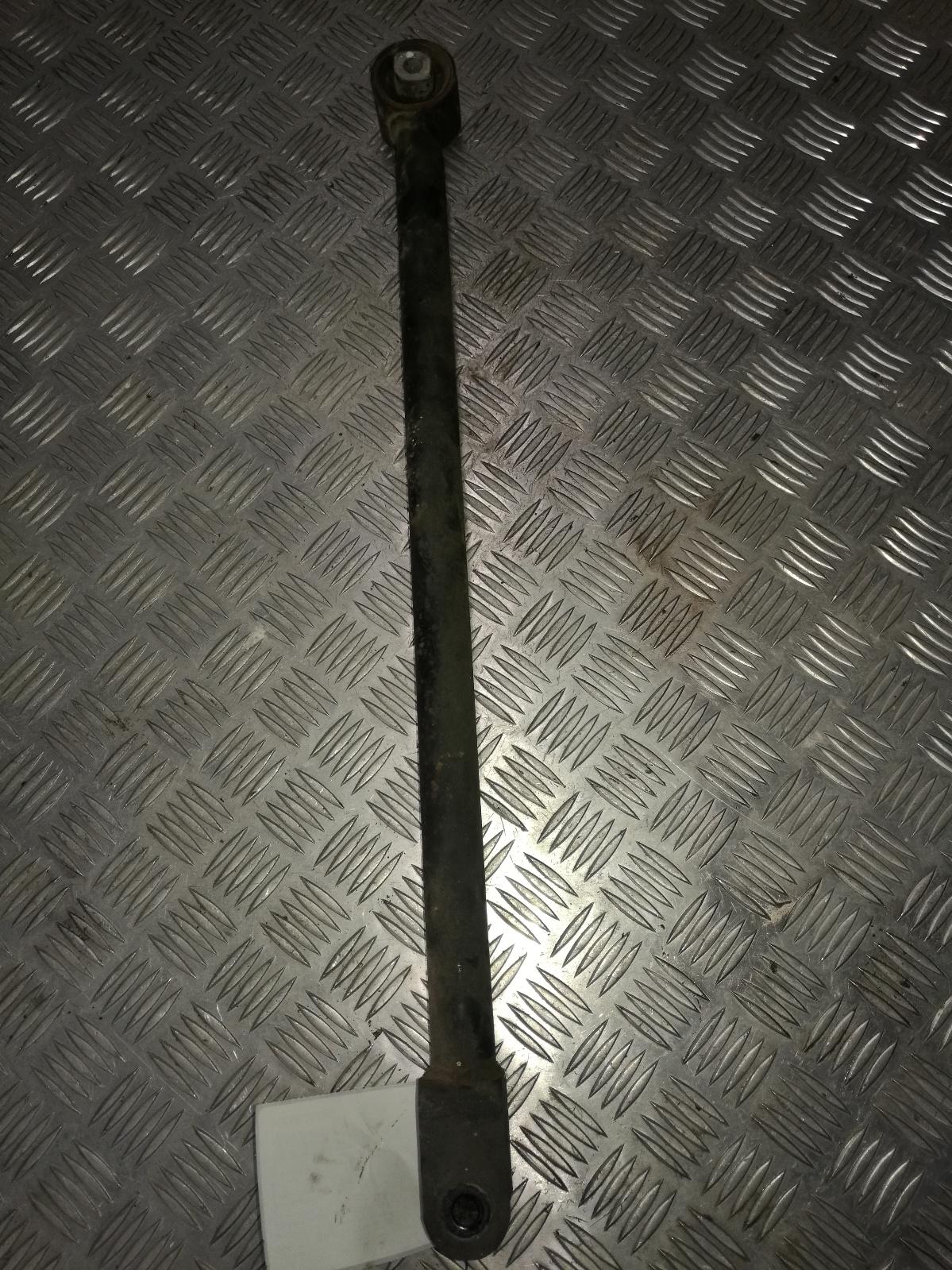 1999 Land Rover Freelander Right Rear Trailing Arm View Auto part Right Rear Trailing Arm Land Rover Freelander 1999