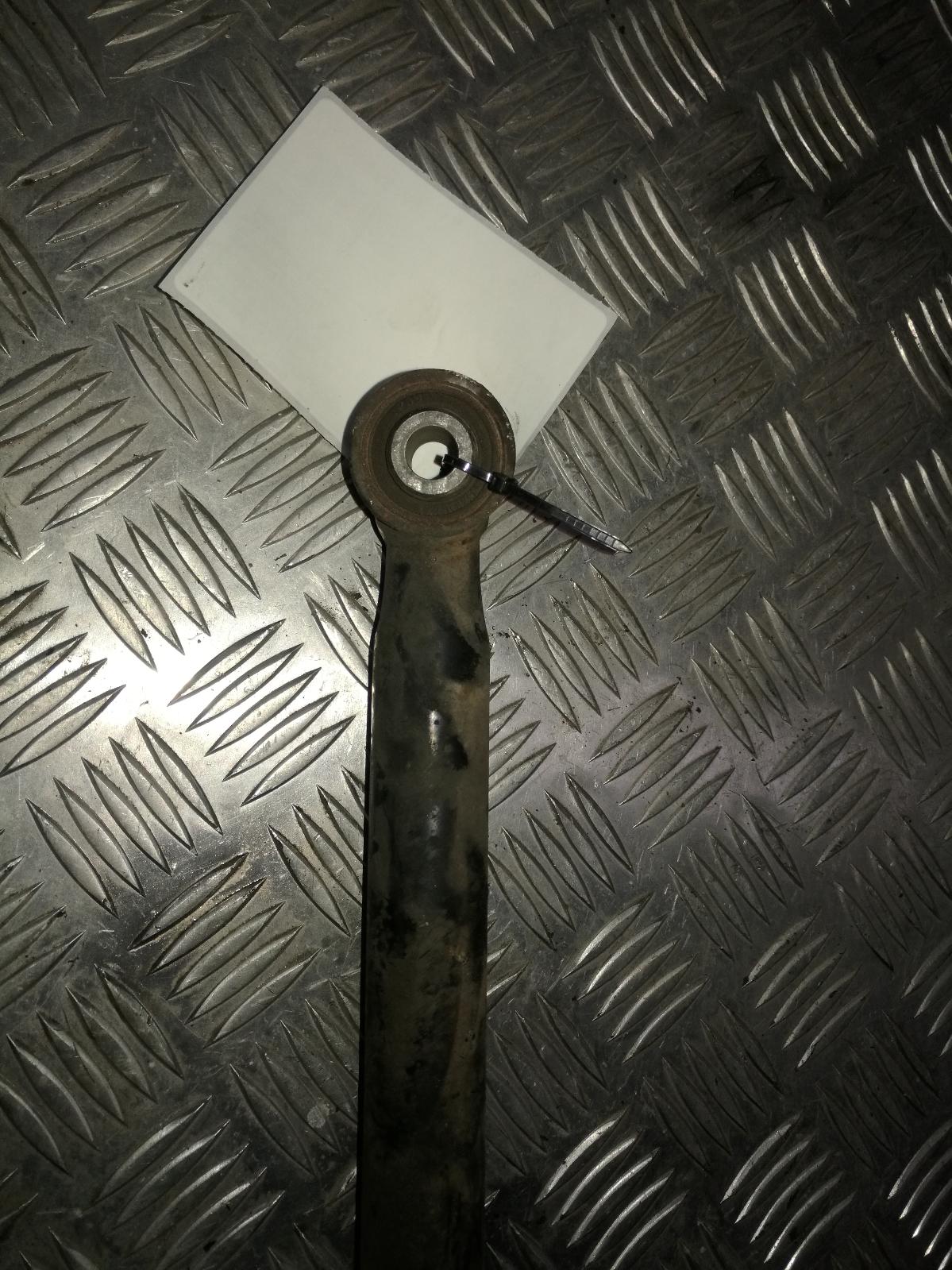 1999 Land Rover Freelander Right Rear Trailing Arm View Auto part Right Rear Trailing Arm Land Rover Freelander 1999