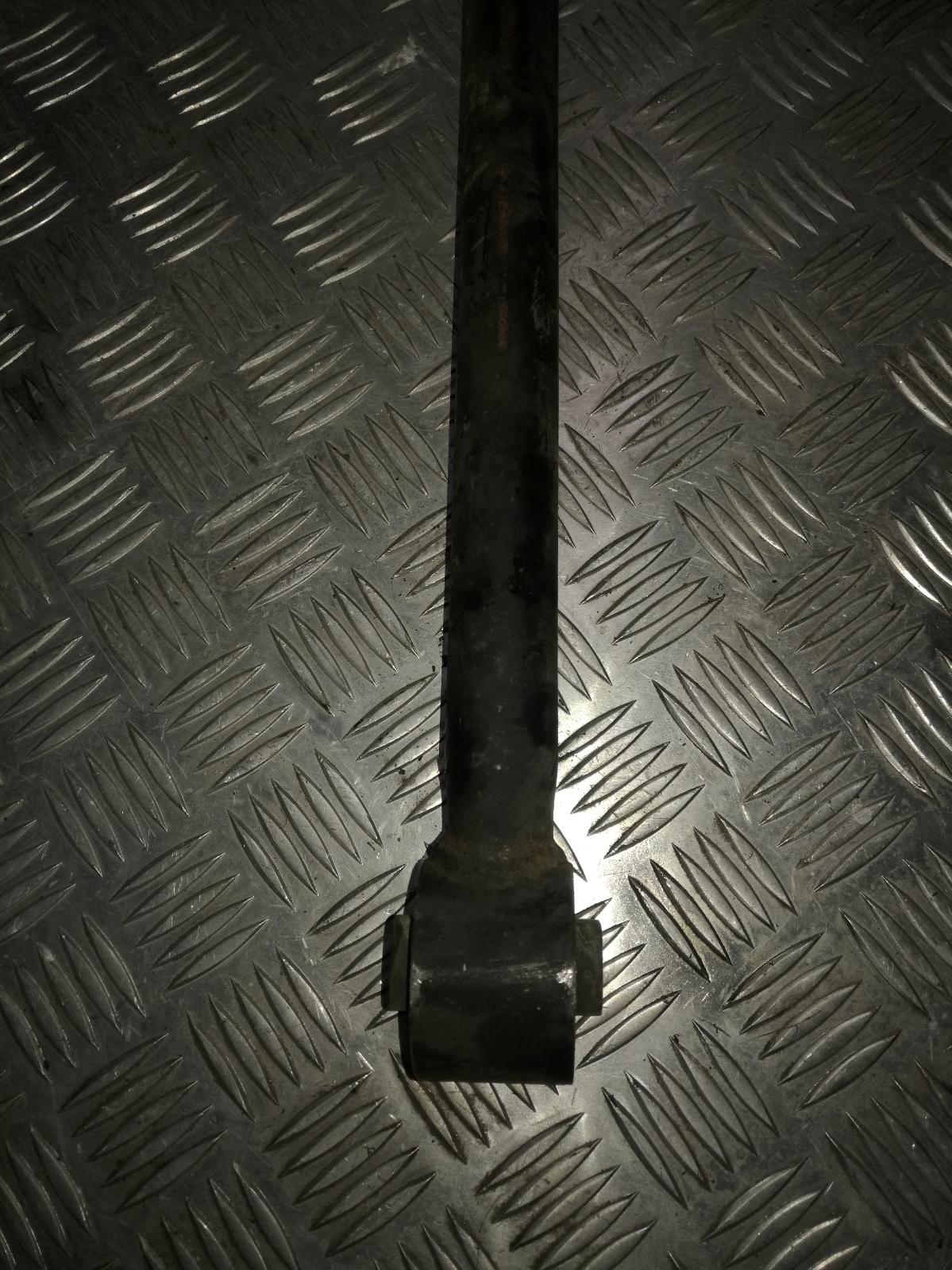 1999 Land Rover Freelander Left Rear Trailing Arm View Auto part Left Rear Trailing Arm Land Rover Freelander 1999