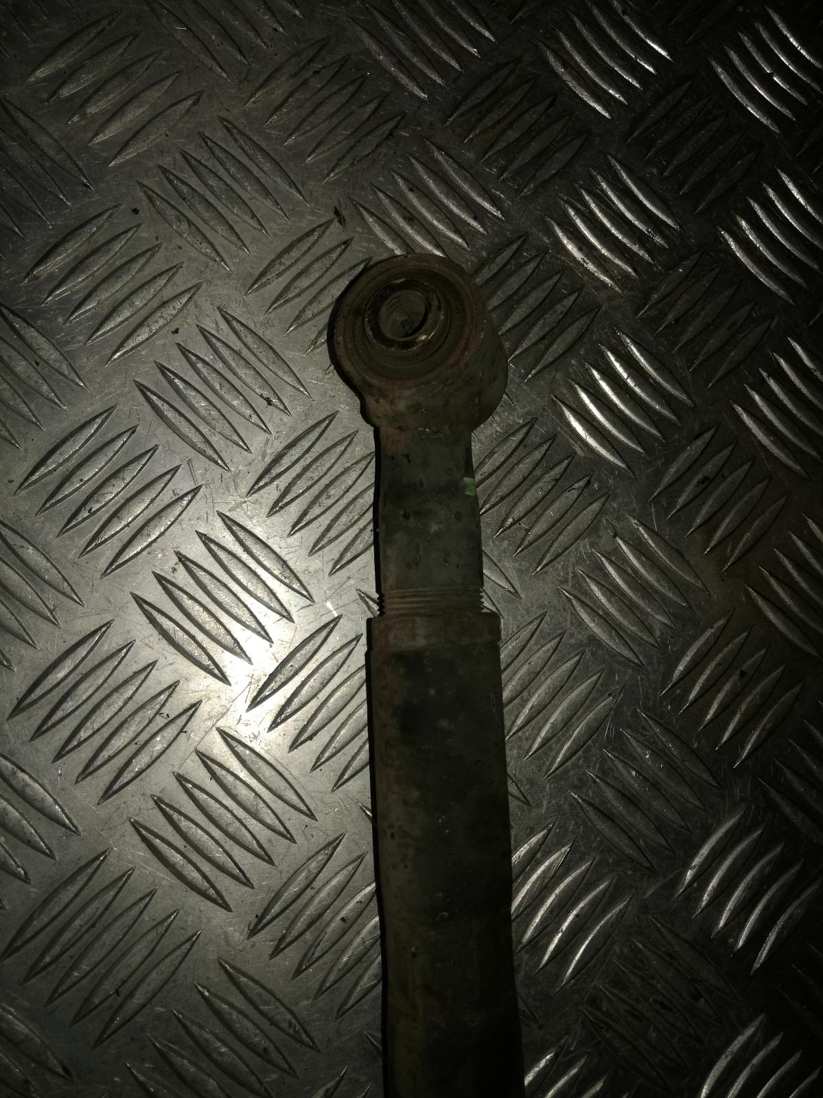 1999 Land Rover Freelander Left Rear Trailing Arm View Auto part Left Rear Trailing Arm Land Rover Freelander 1999