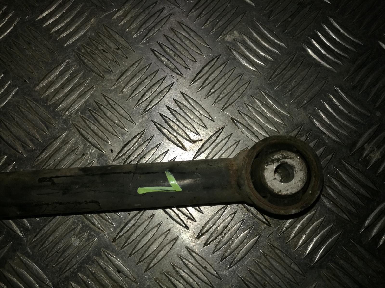 View Auto part Left Rear Trailing Arm Land Rover Freelander 1999