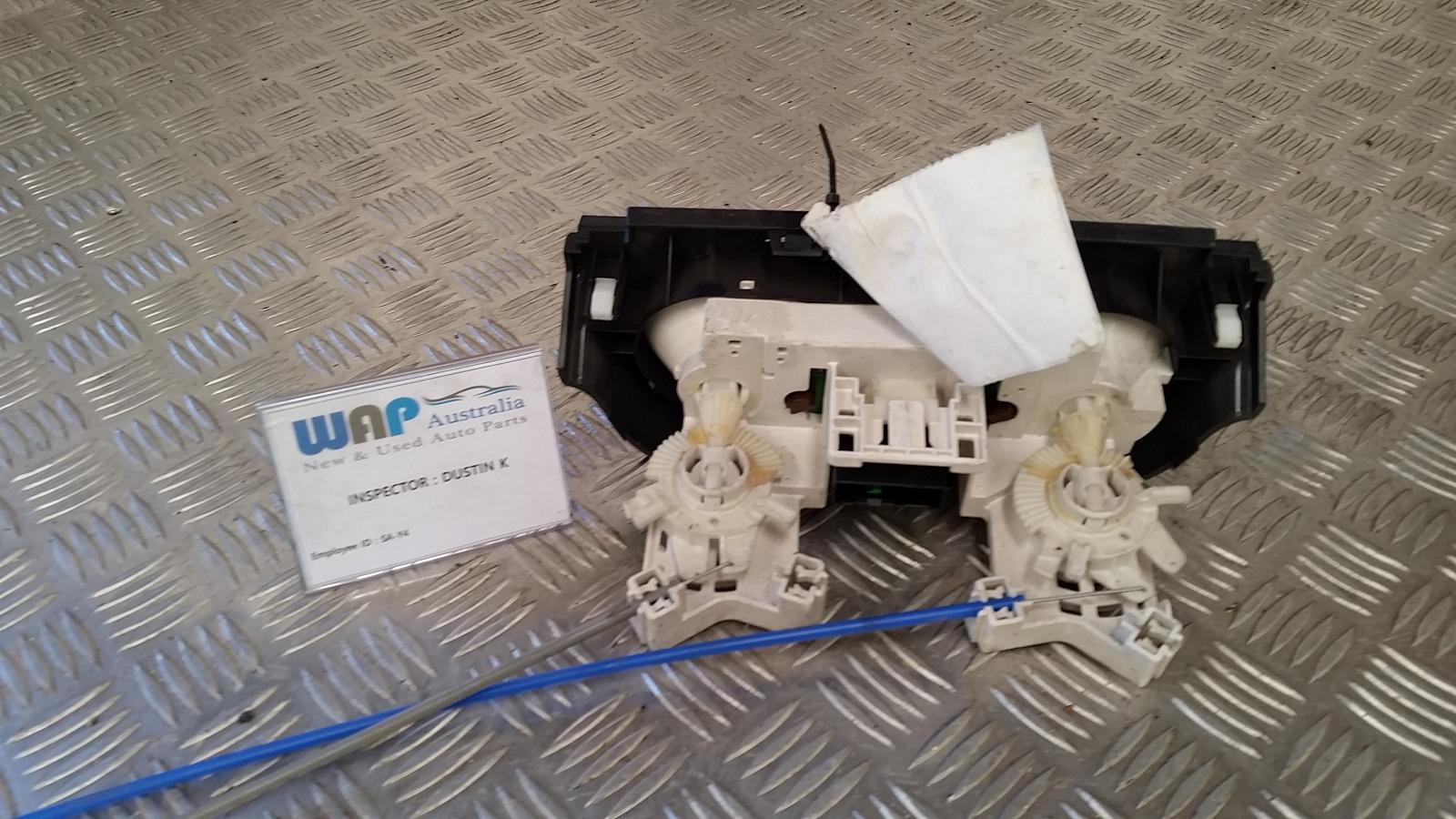 View Auto part Heater/Ac Controls Suzuki Swift 2009