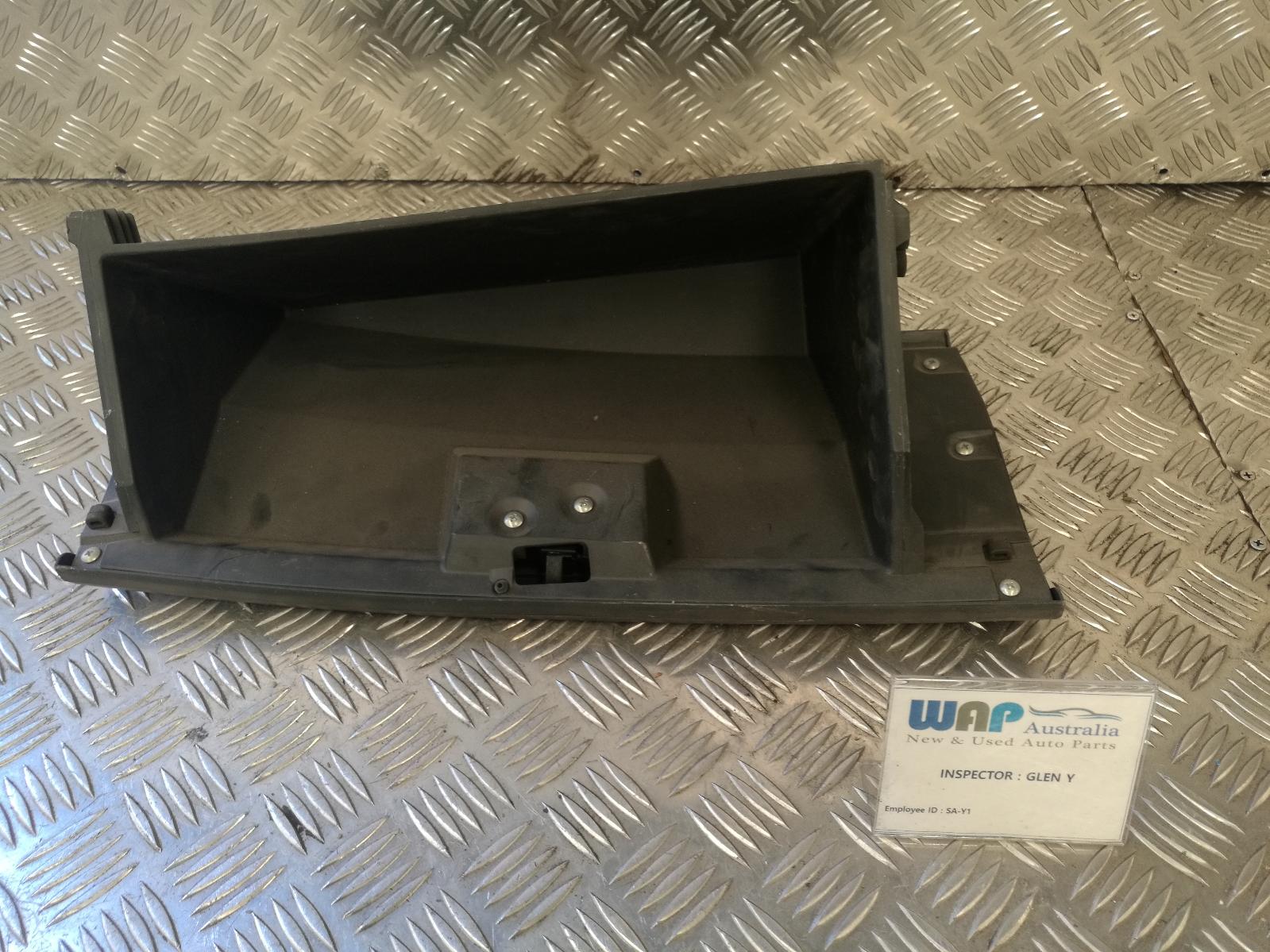 2009 Suzuki Swift Glove Box View Auto part Glove Box Suzuki Swift 2009