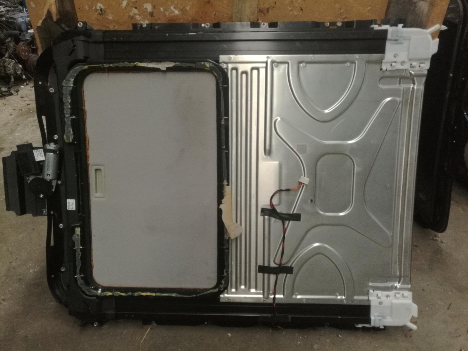 2001 Bmw X5 Roof Glass/Sunroof/T View Auto part Roof Glass/Sunroof/T Bmw X5 2001
