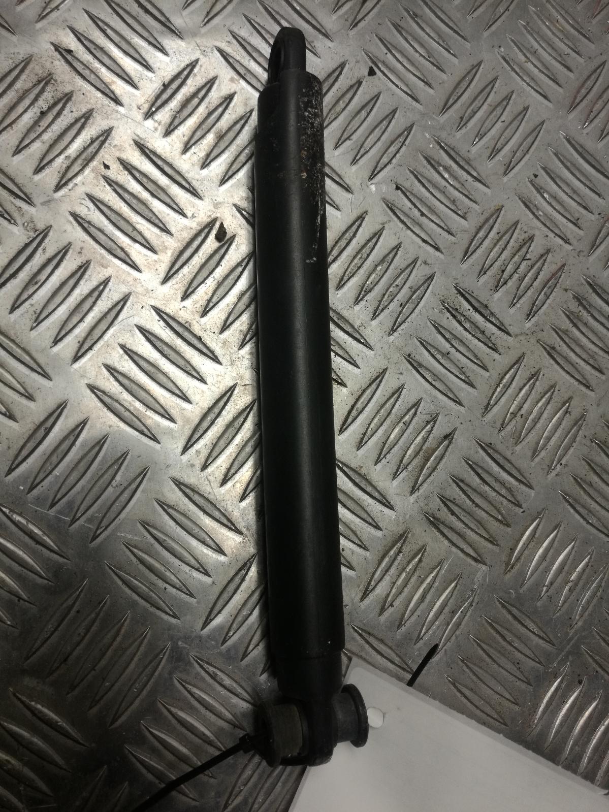2003 Bmw X5 Hatch Strut View Auto part Hatch Strut Bmw X5 2003