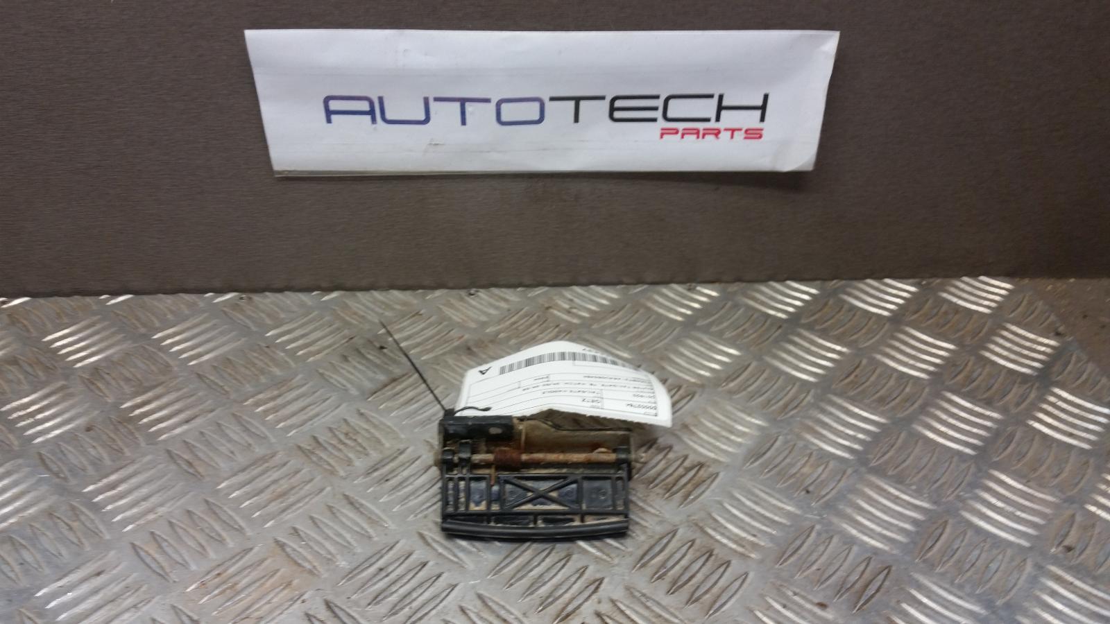 View Auto part Tailgate Handle Hyundai Getz 2004
