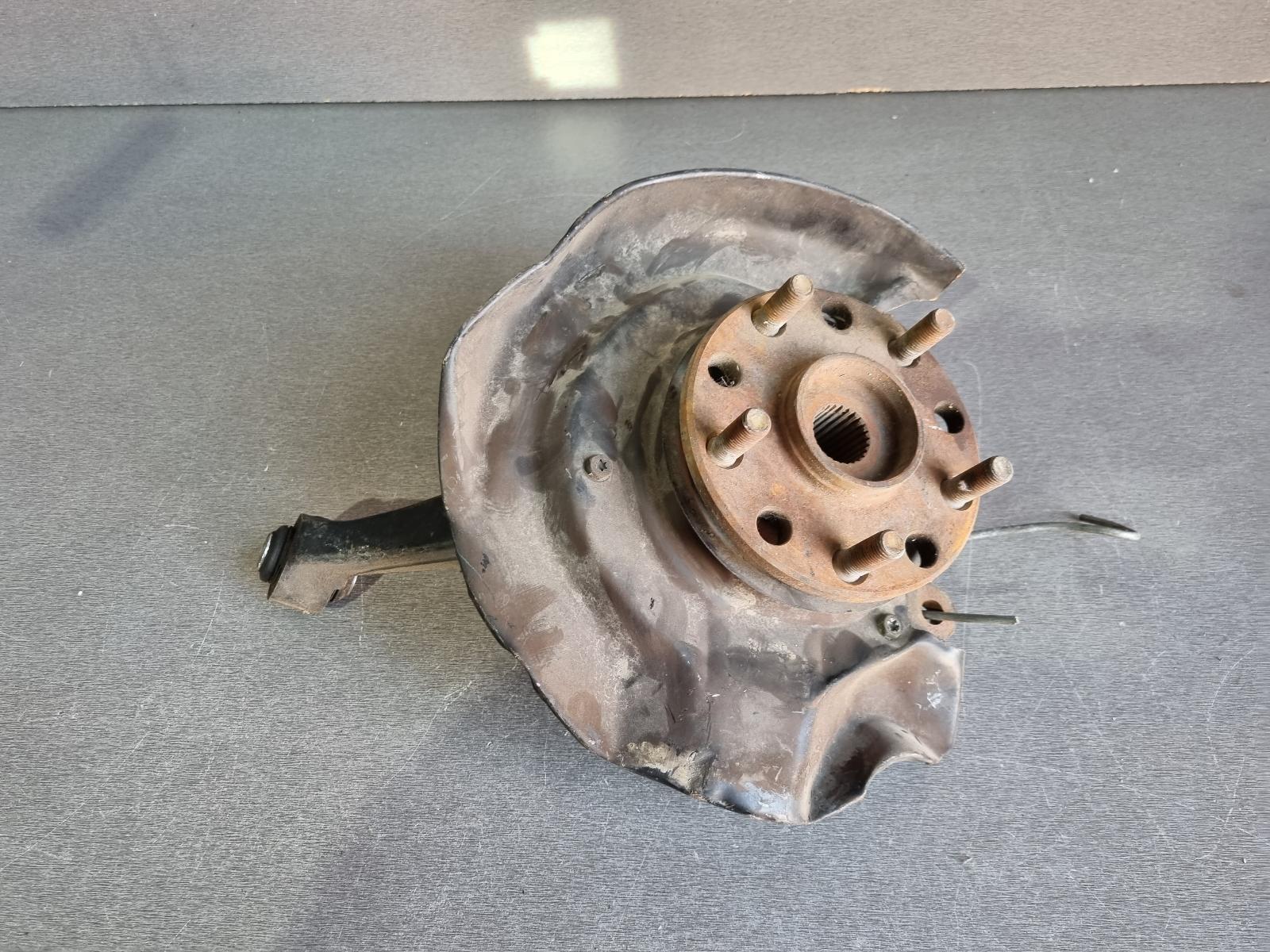 View Auto part Right Rear Hub Assembly Toyota Mr2 1992