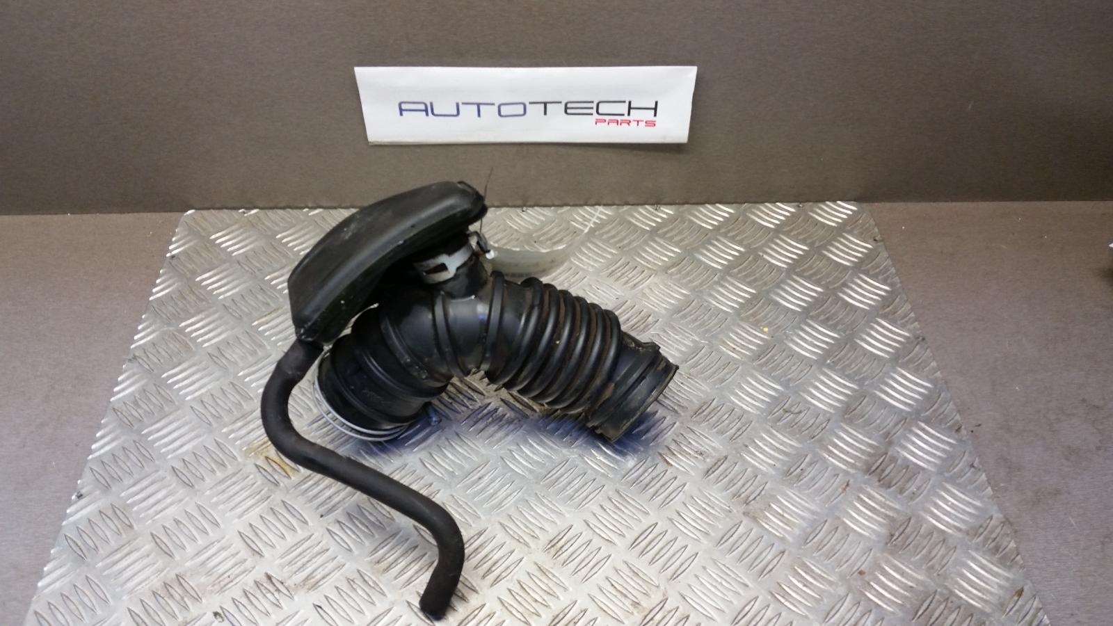 View Auto part Air Cleaner Duct/Hos Mitsubishi Outlander 2014