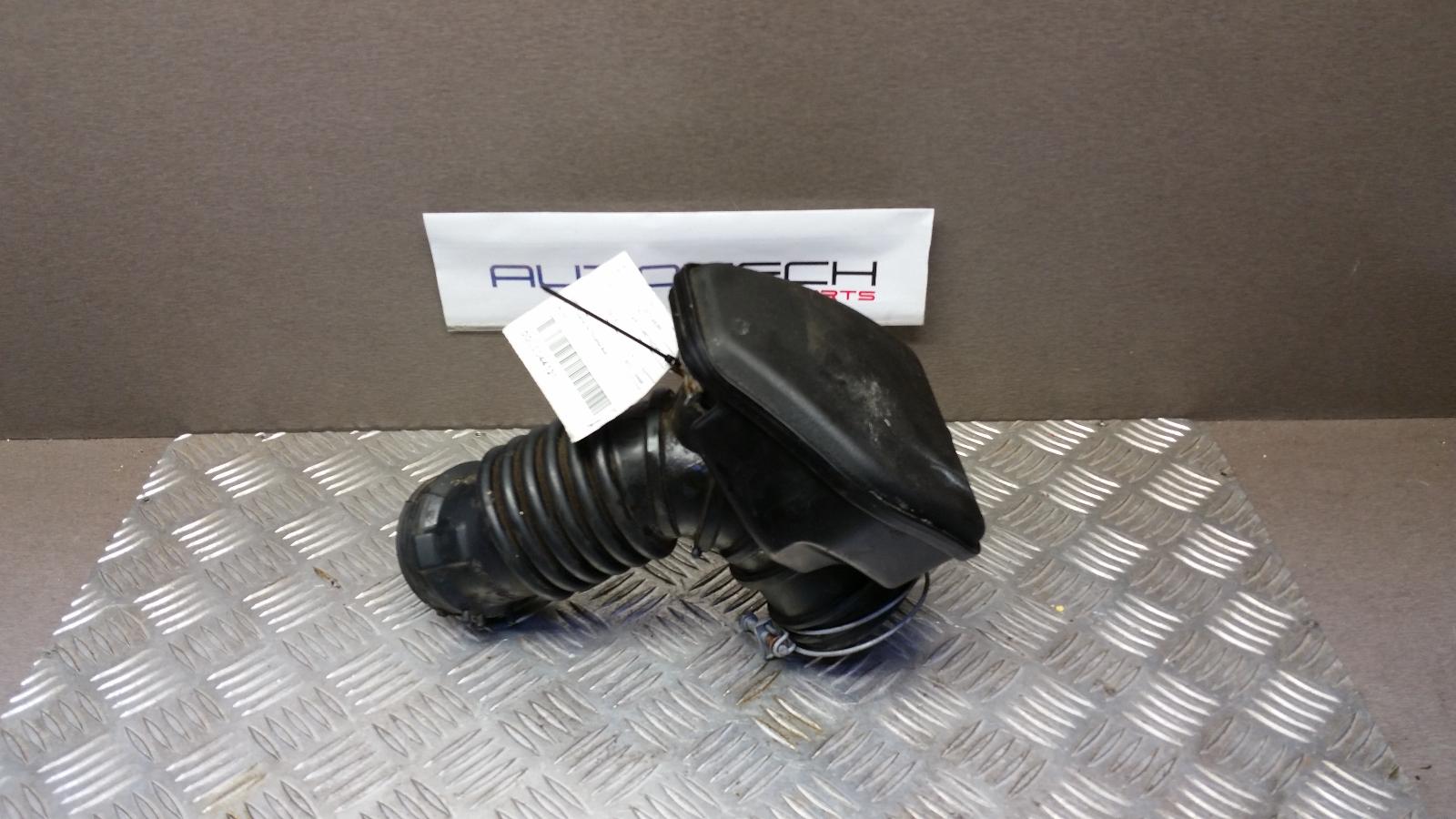 View Auto part Air Cleaner Duct/Hos Mitsubishi Outlander 2014