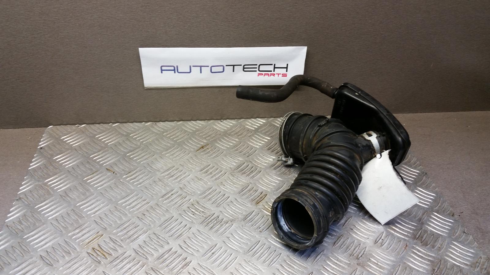 View Auto part Air Cleaner Duct/Hos Mitsubishi Outlander 2014