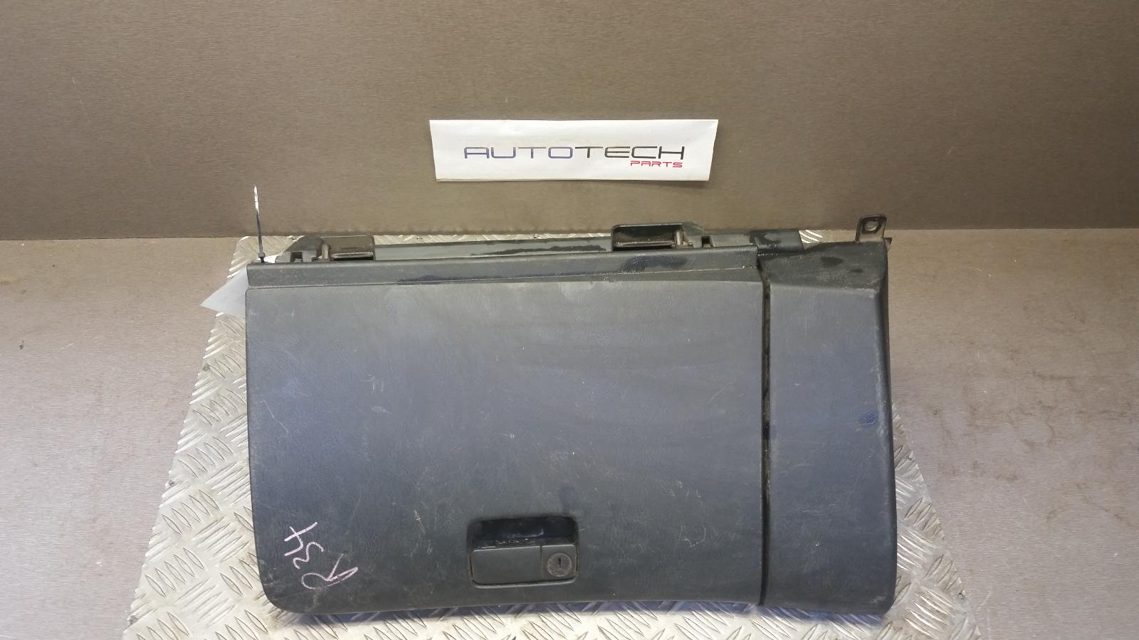 View Auto part Glove Box Nissan Skyline 1999