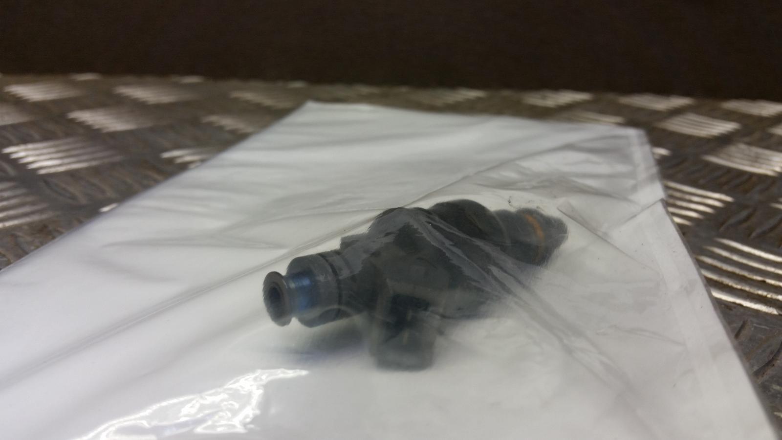 View Auto part Fuel Injector Holden Commodore 1996