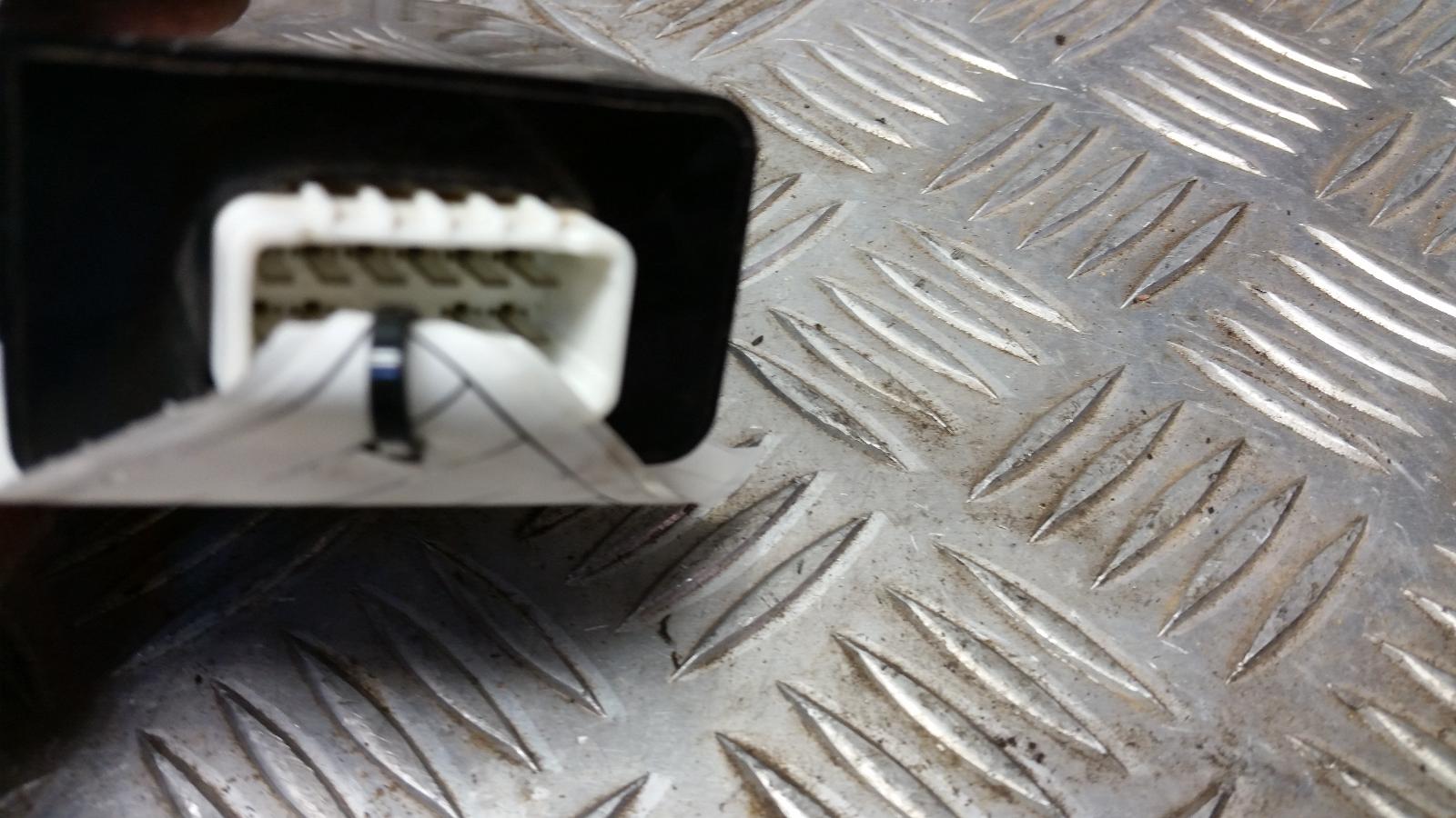 View Auto part Misc Switch/Relay Hyundai Getz 2004