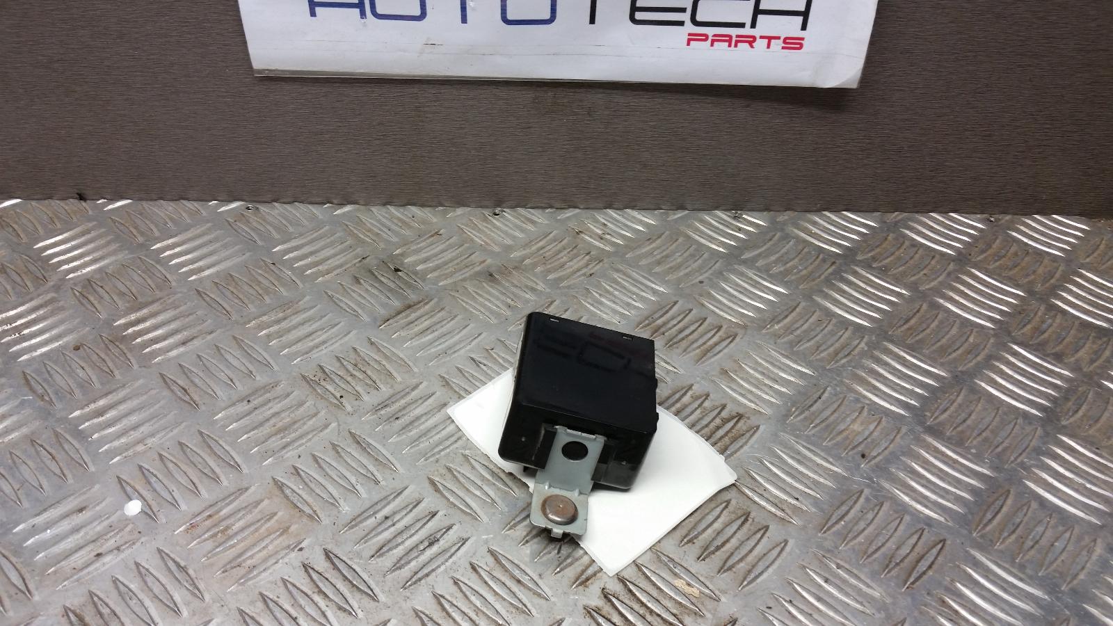 View Auto part Misc Switch/Relay Hyundai Getz 2004