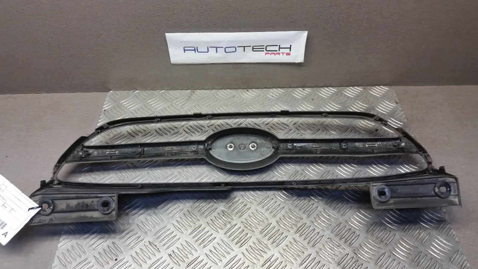 View Auto part Grille Hyundai Getz 2009