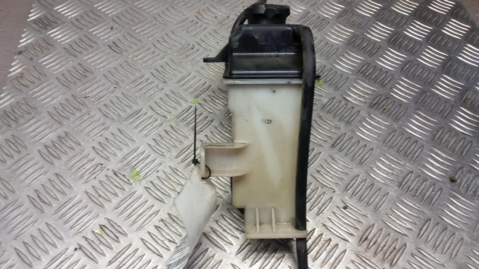 View Auto part Overflow Bottle Hyundai Getz 2009