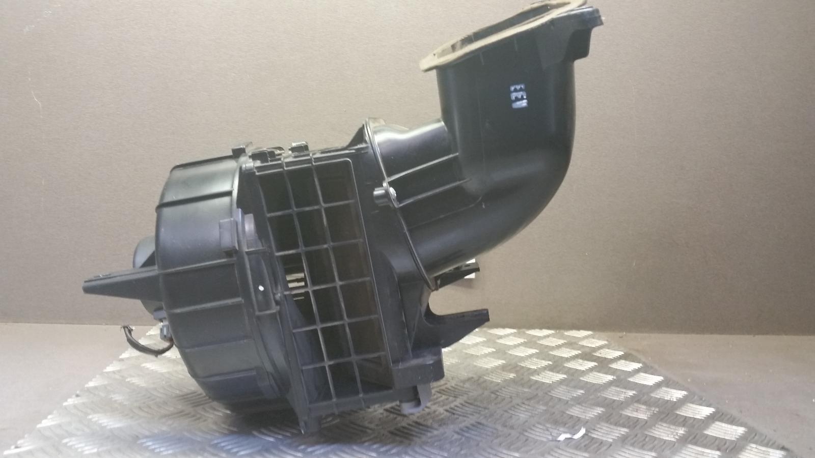 View Auto part Heater Fan Motor Hyundai Getz 2009