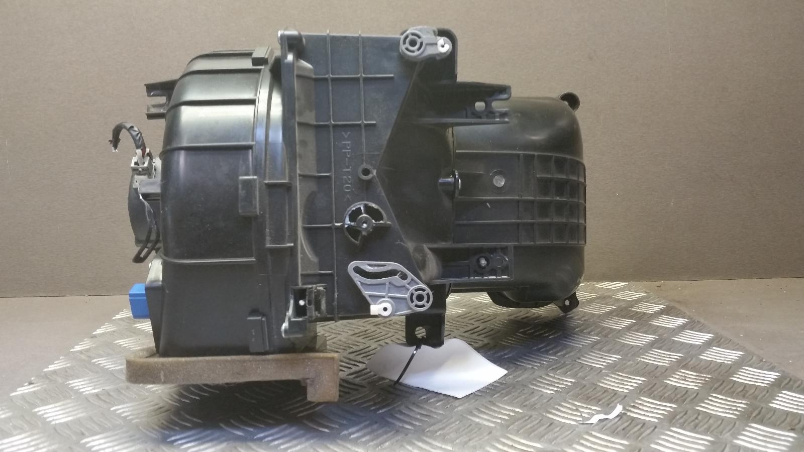 View Auto part Heater Fan Motor Hyundai Getz 2009