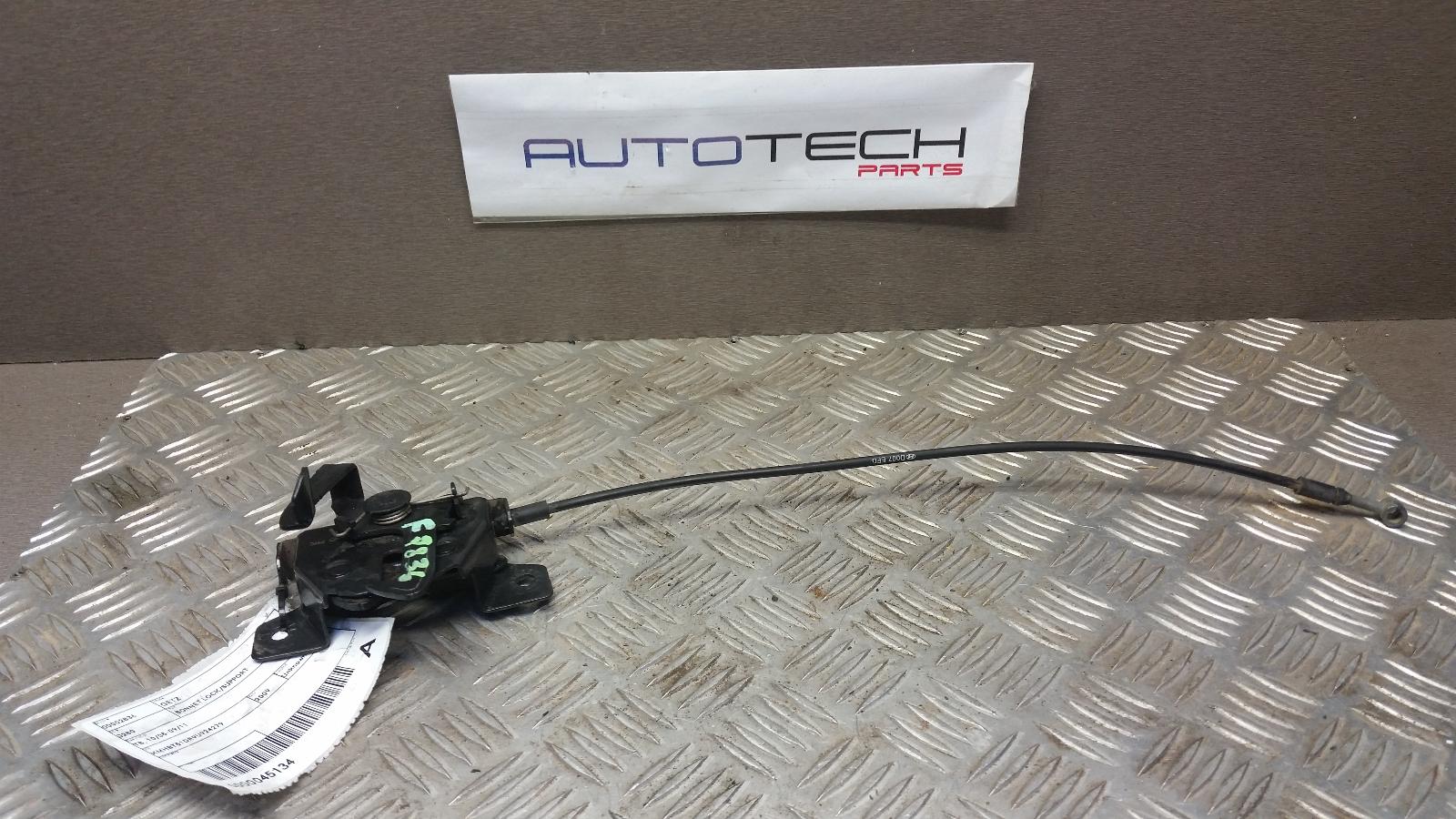 View Auto part Bonnet Lock/Support Hyundai Getz 2009