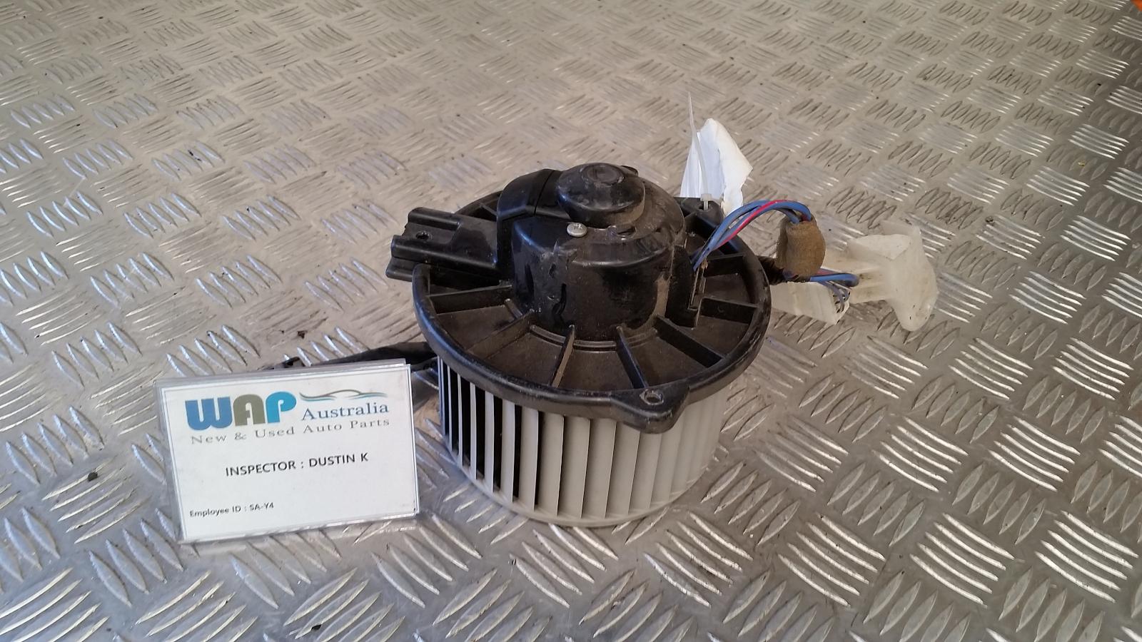 View Auto part Heater Fan Motor Toyota Echo 2005