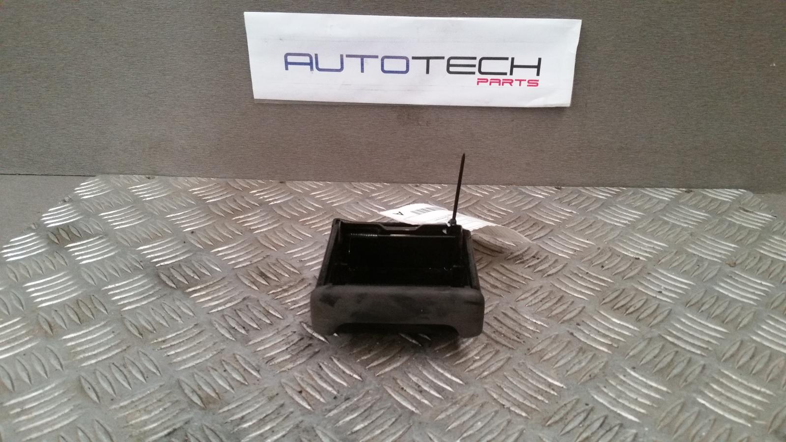 View Auto part Ashtray Toyota Corolla 1997